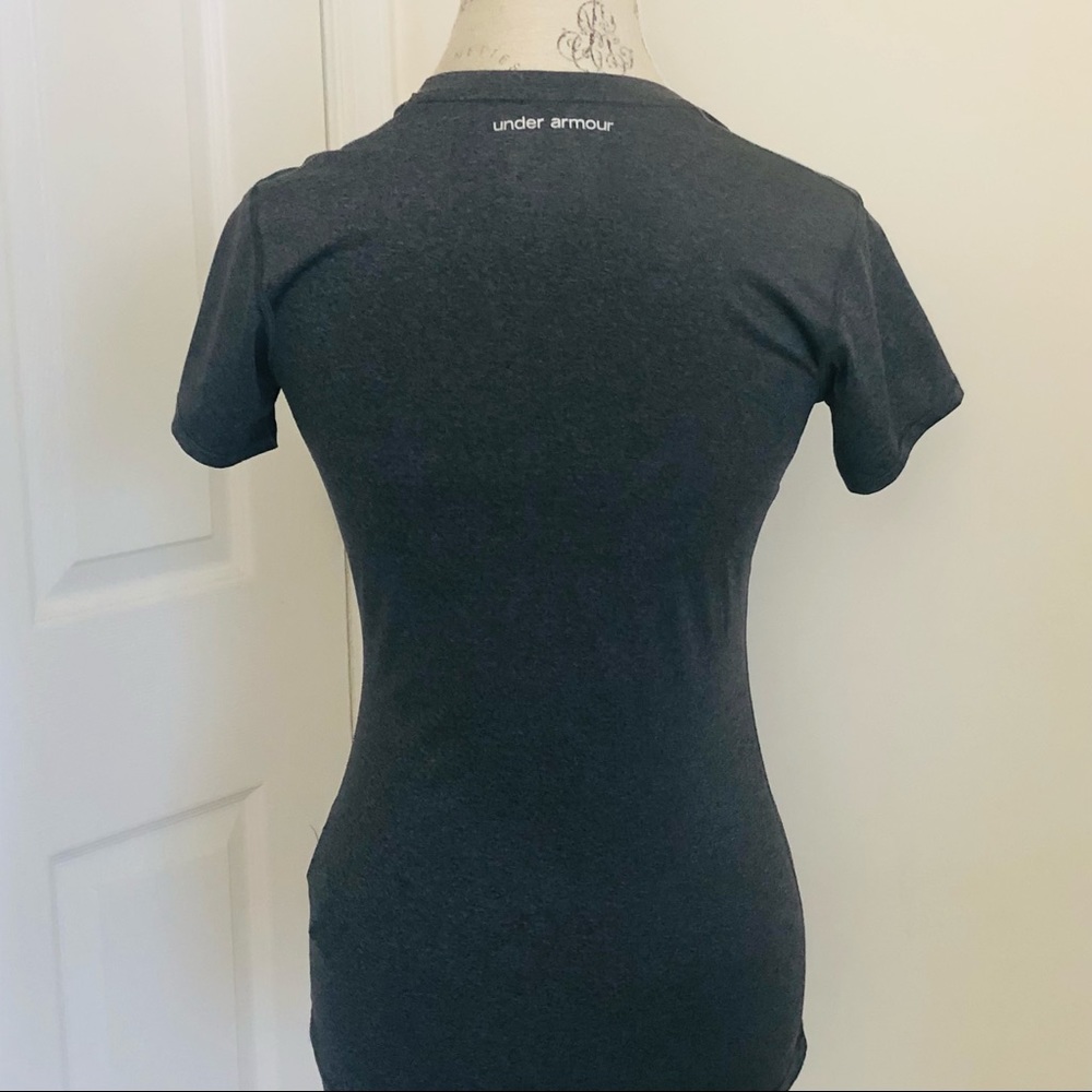 Under Armour Top - Picture 2 of 4